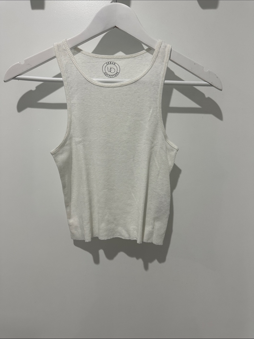 URBAN OUTFITTERS CROP TANK TOP
